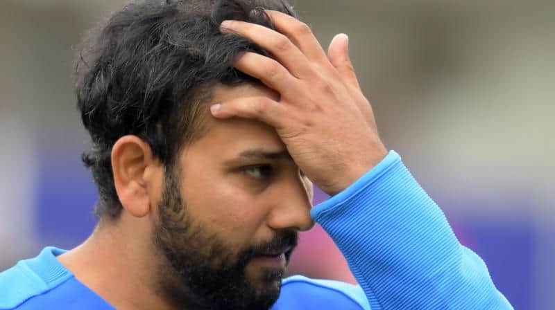 Rohit Sharma Airport moment